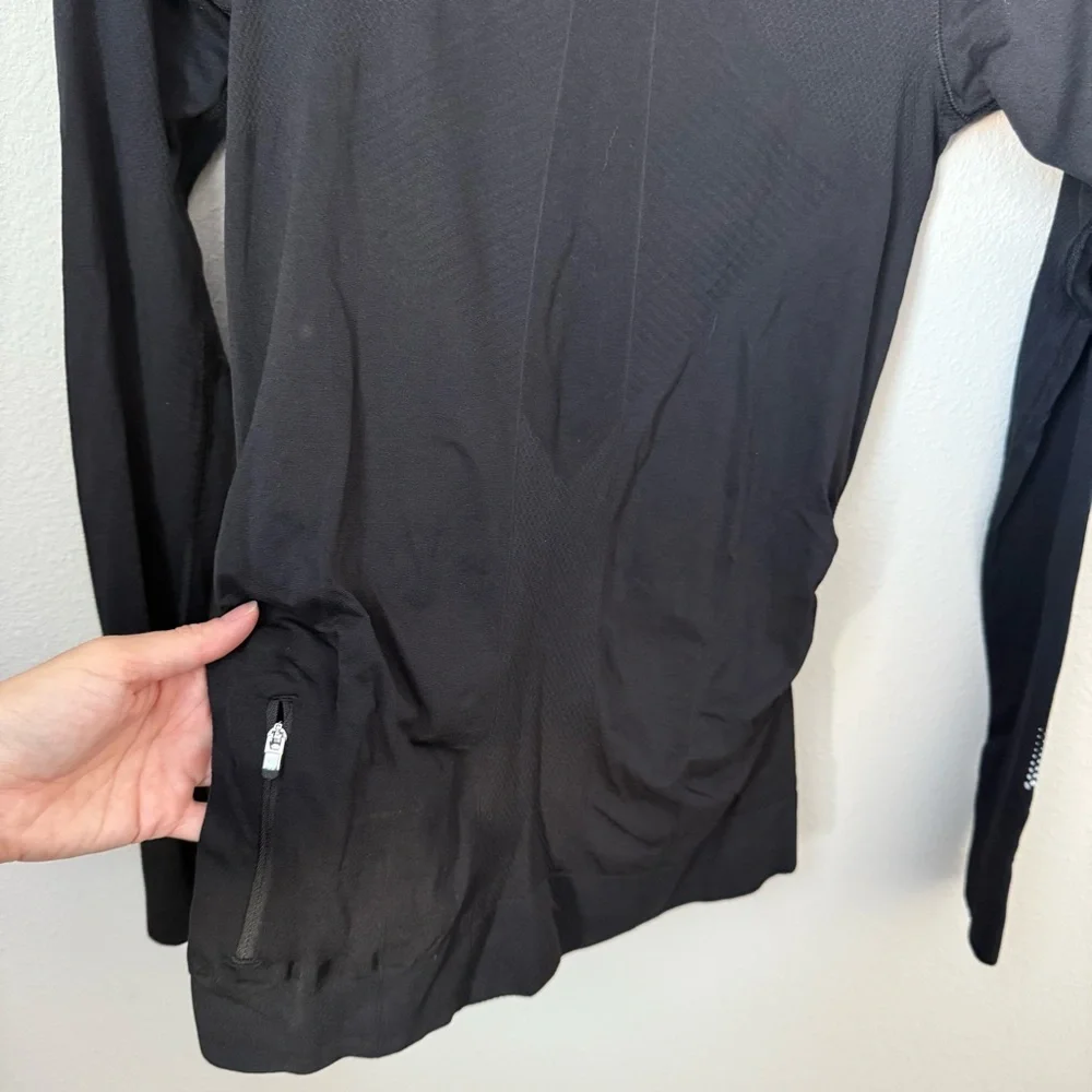 Athleta Black Performance Top - Picture 7 of 7